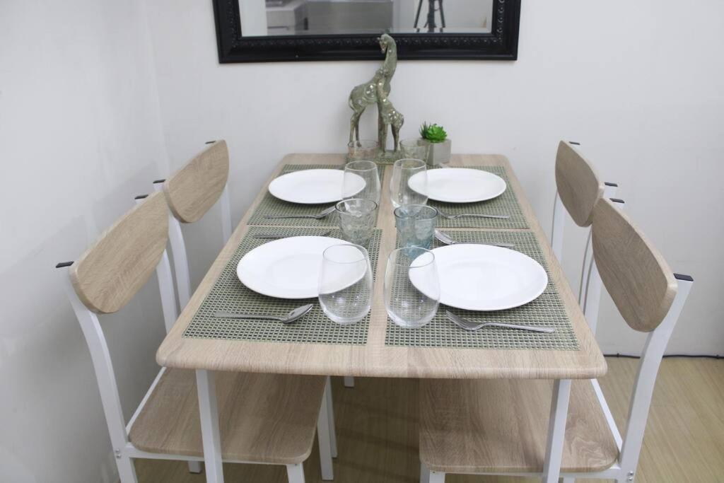 Huge A2J Executive Luxury 1Br Suite Near Abs Cbn, Gma Manila Eksteriør billede