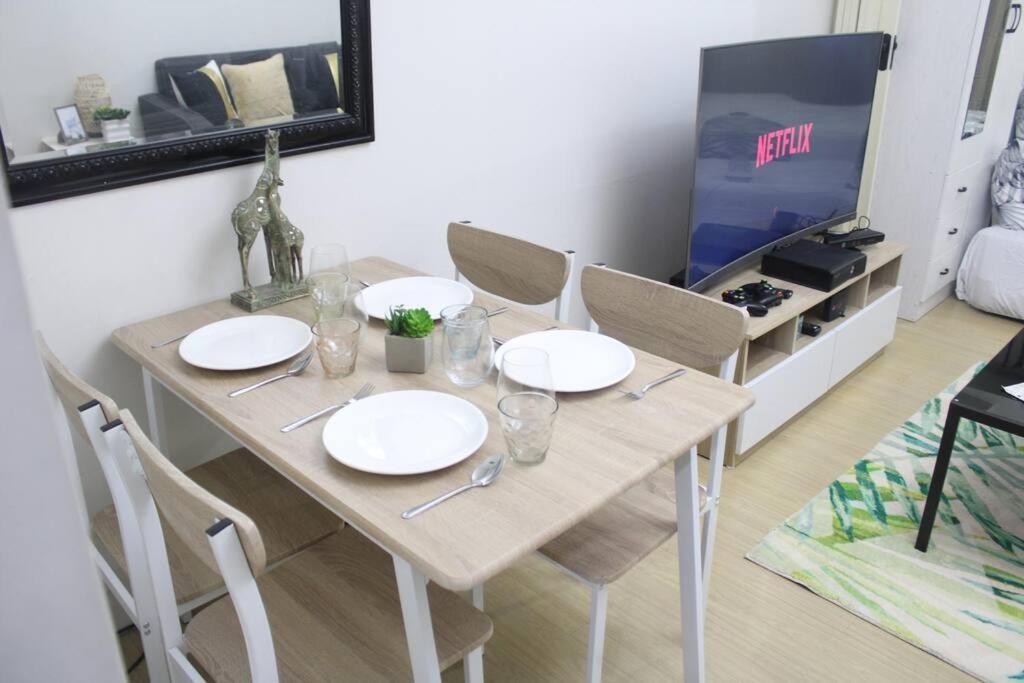 Huge A2J Executive Luxury 1Br Suite Near Abs Cbn, Gma Manila Eksteriør billede