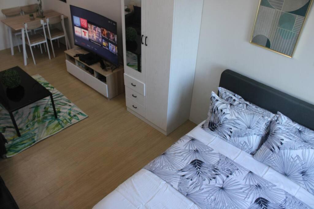 Huge A2J Executive Luxury 1Br Suite Near Abs Cbn, Gma Manila Eksteriør billede